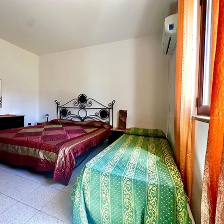 Ferienwohnung Casa Del Sole Campofelice Di Roccella Exterior foto