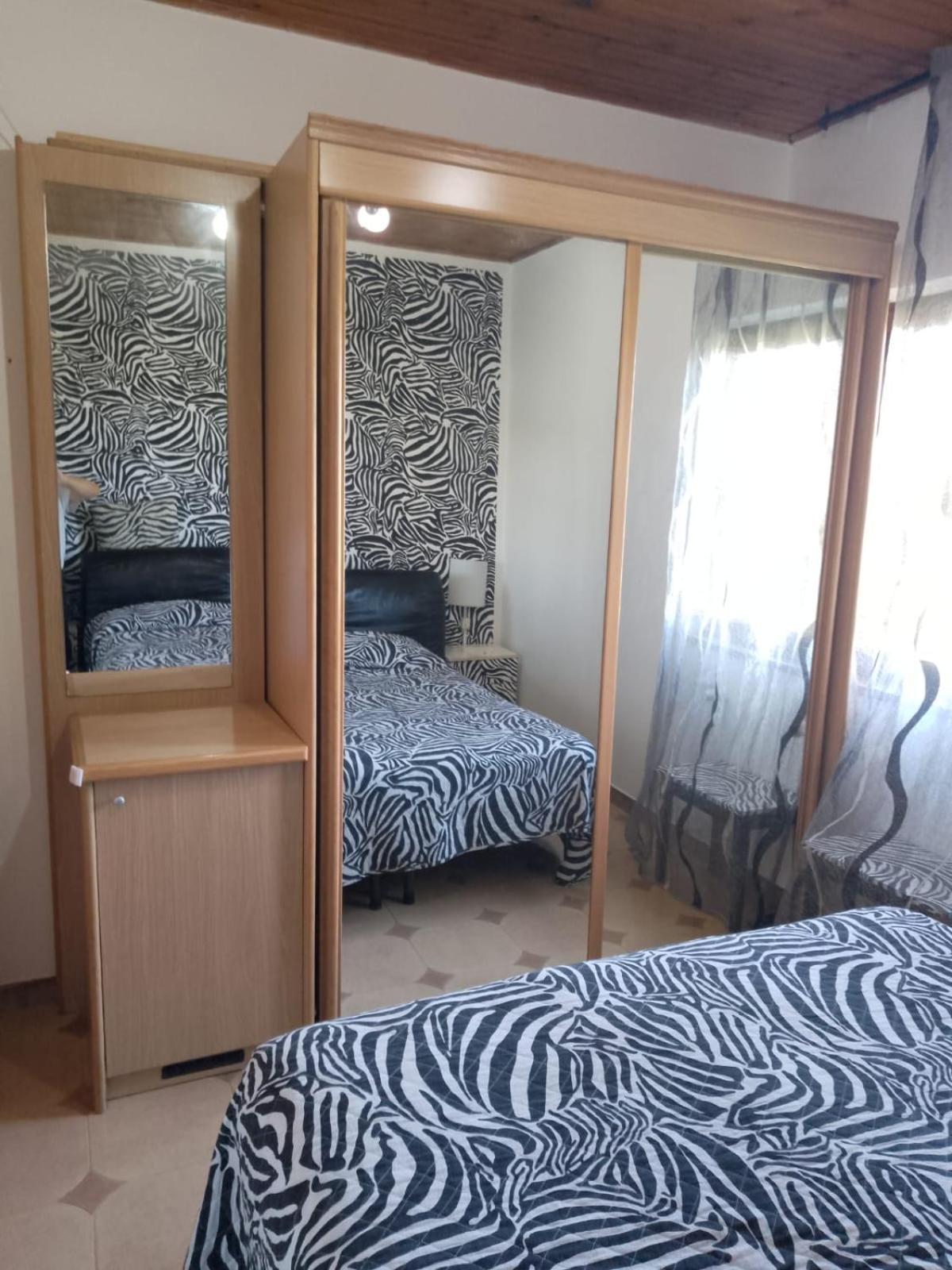 Ferienwohnung Casa Del Sole Campofelice Di Roccella Exterior foto